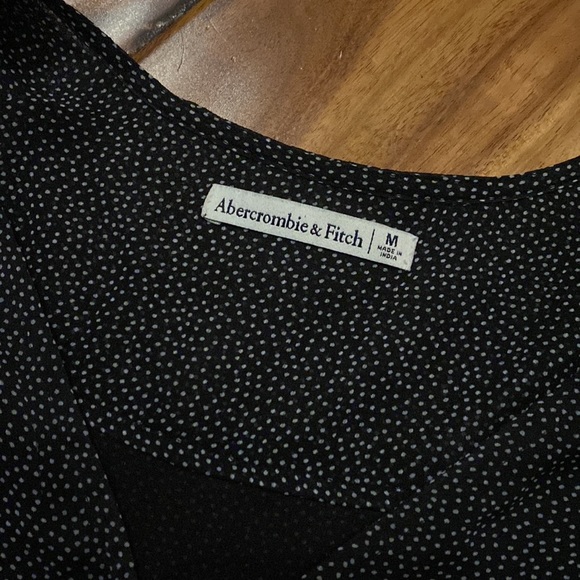 Abercrombie blouse size medium - Picture 2 of 2